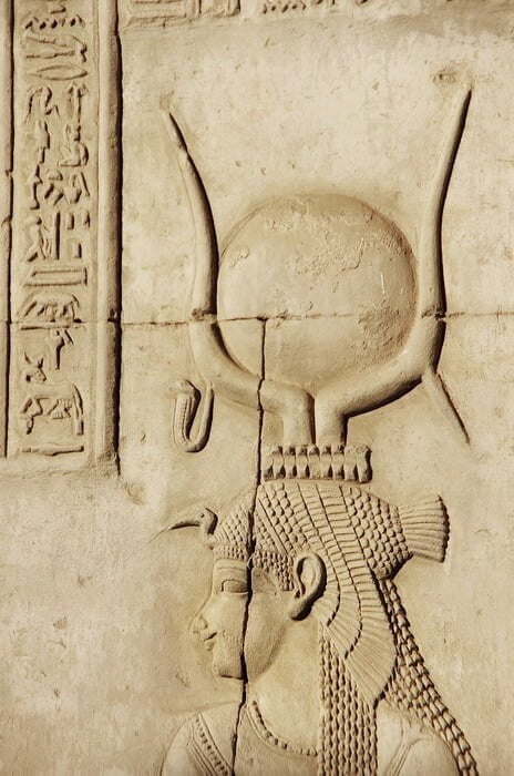 isis Egyptian goddess egyptat